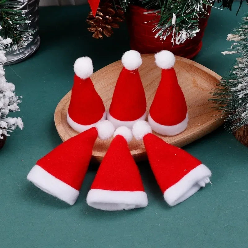Mini Santa Hat Wine Bottle Covers Non-Woven Fabric Lollipops Caps Christmas Bottles Holder Kitchen Tableware Dinner Decoration Qme