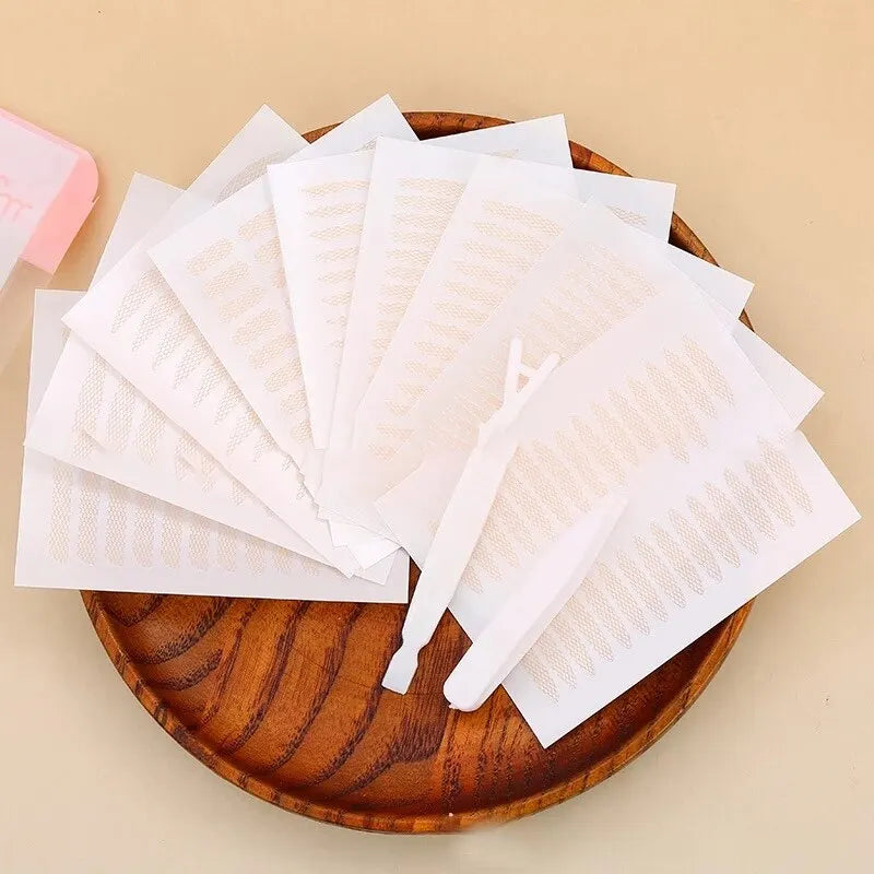 240Pcs Double Fold Eyelid Tape Sticker Lace Nature Clear Beige Stripe Self-adhesive Natural Eye Makeup Make Up With Tool New Qme