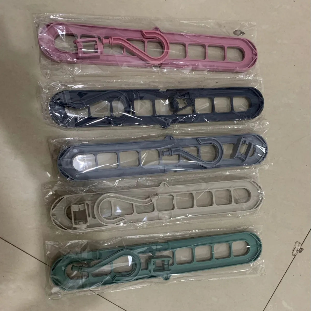 9 Holes Multi Layer Space Saving Clothes Hanger Multifunctional Plastic Clothes Storage Rack Anti Slip Closet Organizer Qme