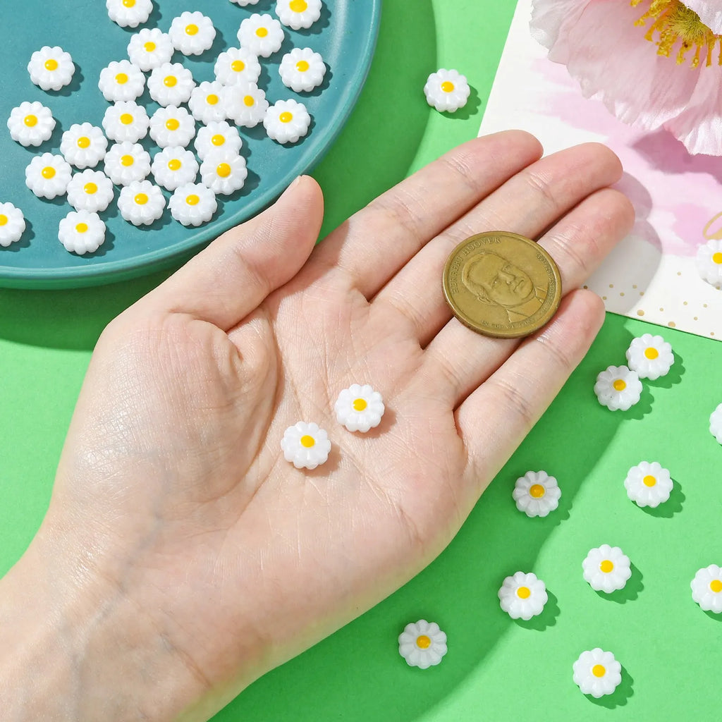 Pandahall 40Pcs 10mm Sunflower Resin Beads White Daisy Flower Beads Summer Plant Spacer Beads for DIY Keychains Jewelry Making Qme