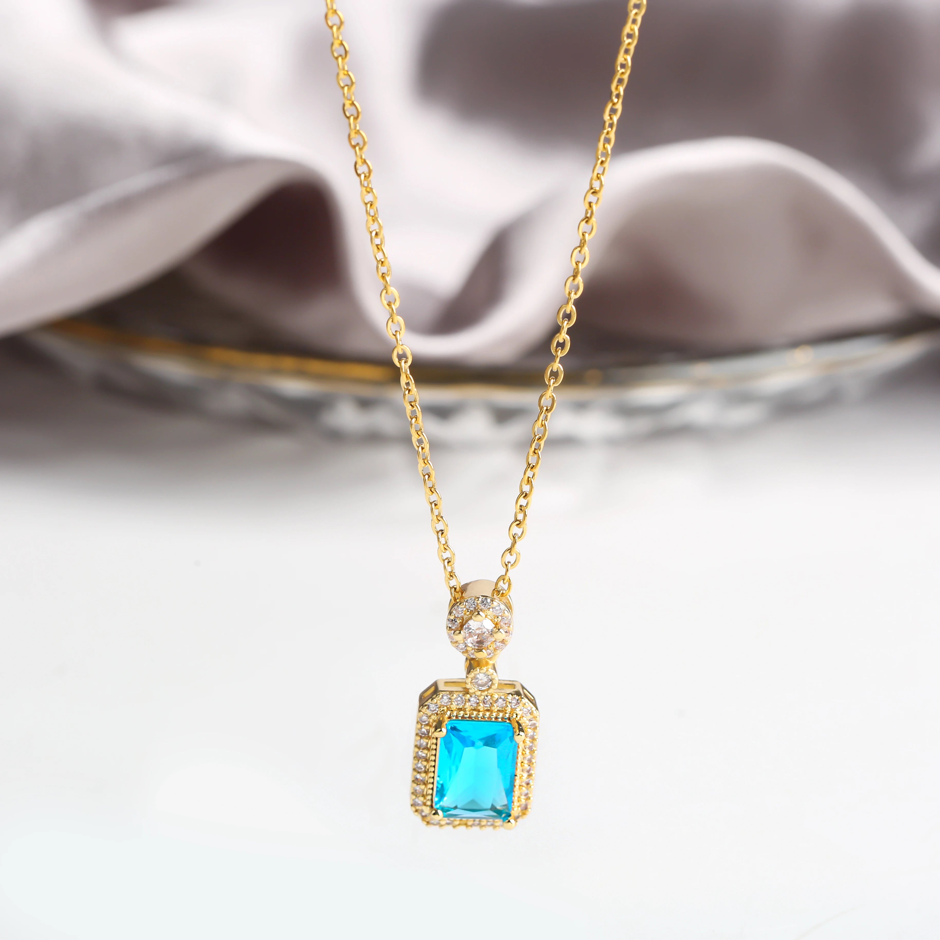Top Quality Women Girls Square Crystal Choker Fashion Geometric Pendant Luxury Holiday Jewelry Gifts Accessories Wholesale Qme Blue