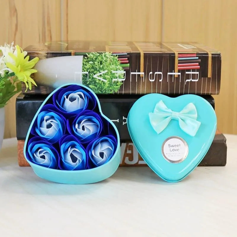 6Pcs Heart-shaped Rose Gift Box Simulated Rose Soap Flower Mother's Day Rose Gift Box Valentine's Day Rose Gift Wedding Souvenir Qme Bl W