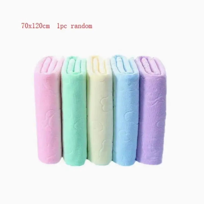 70x120cm Embossed Towels Quick Drying Towels Bath Towels Absorbent Soft And Comfortable Bathrobes Ultra-fine Fiber Towels Qme 1PC Random