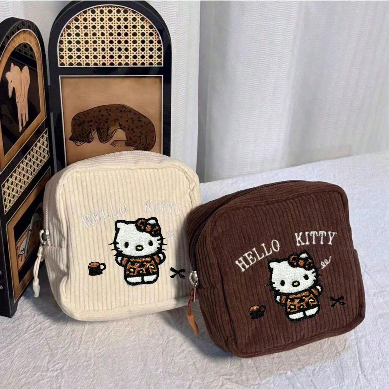 Sanrio Hello Kitty Pattern Makeup Bag Chestnut Embroidery Fashionable Qme
