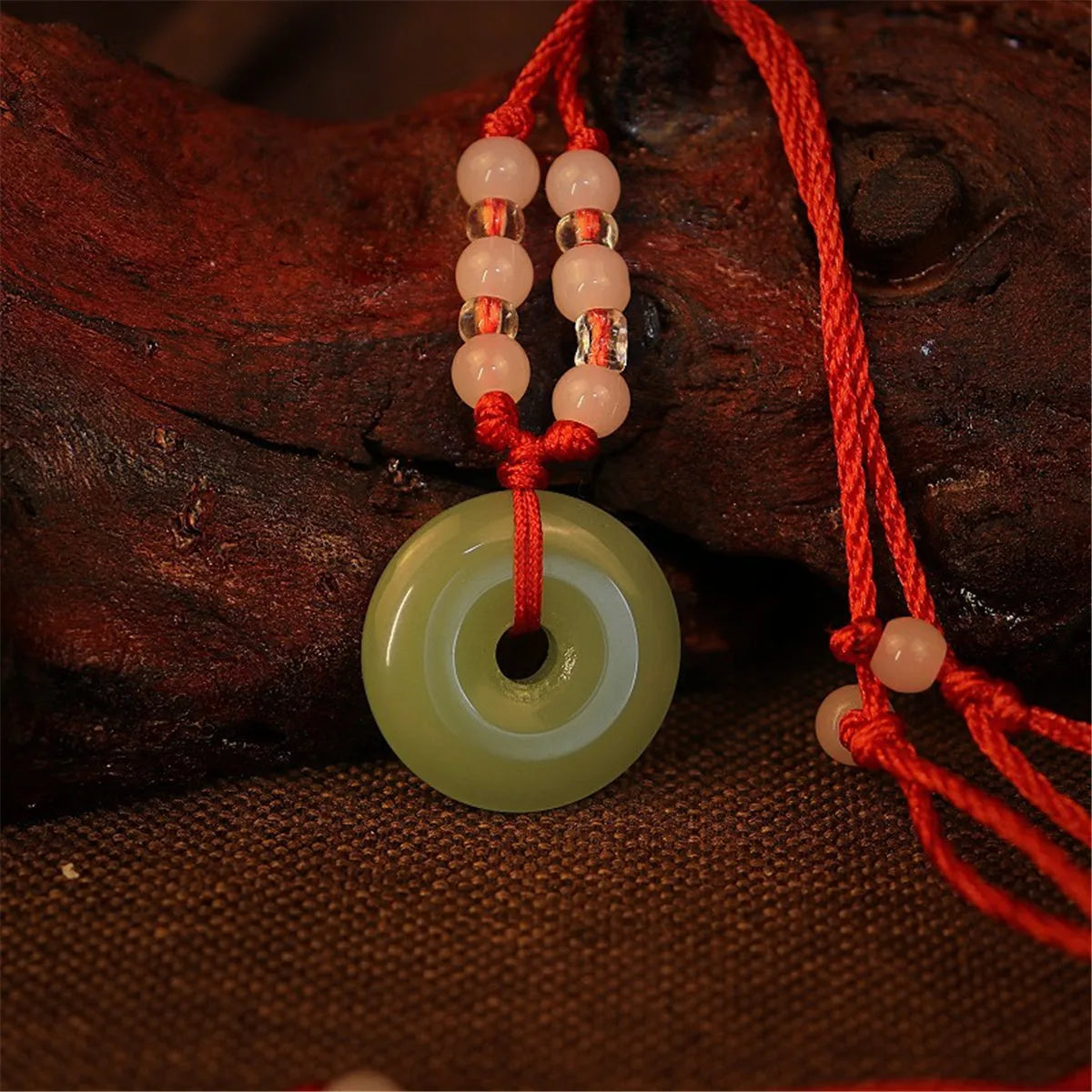 Maitreya Buddha Pendant Hand Woven Red Rope Necklace Fashion Guanyin Bodhisattva Lucky Necklace Women Religious Gifts Wholesale Qme 3