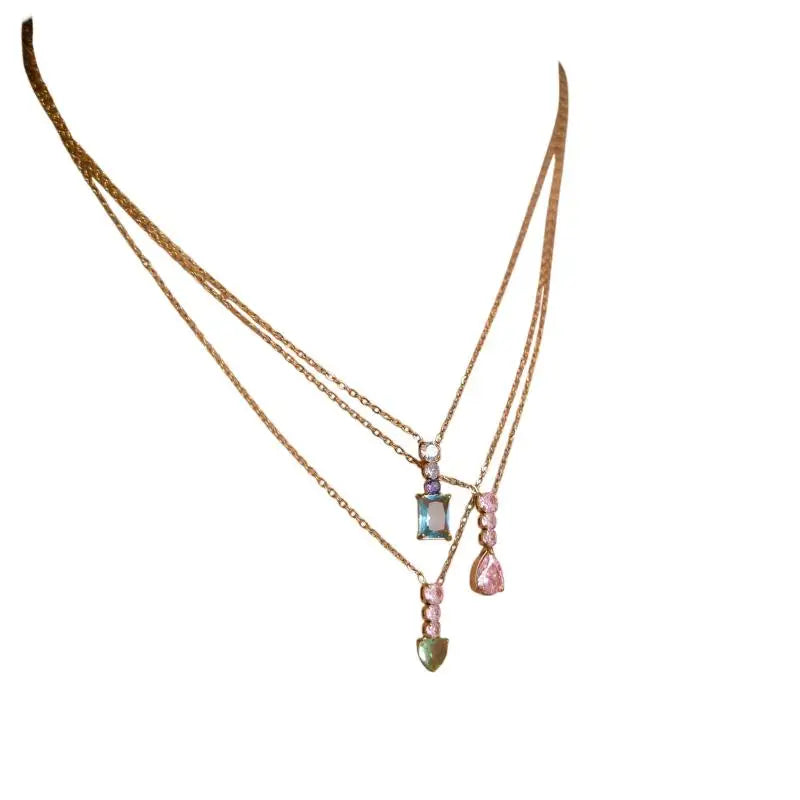 Sweet Color Gold PVD Plated Necklace Women Geometric Zircon Heart Pendant Elegant Jewelry for Office Daily Wear Qme
