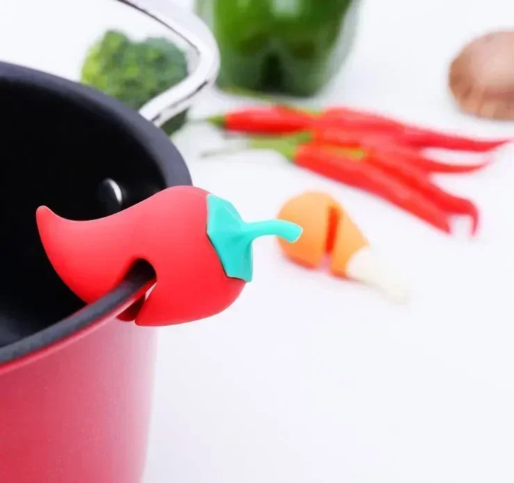 Cute Creative Silicone Pot Lid Holder Anti-Overflow Anti-Spill Stopper Heat Resistant Pot Cover Lifter Bracket Kitchen Gadget Qme Pepper