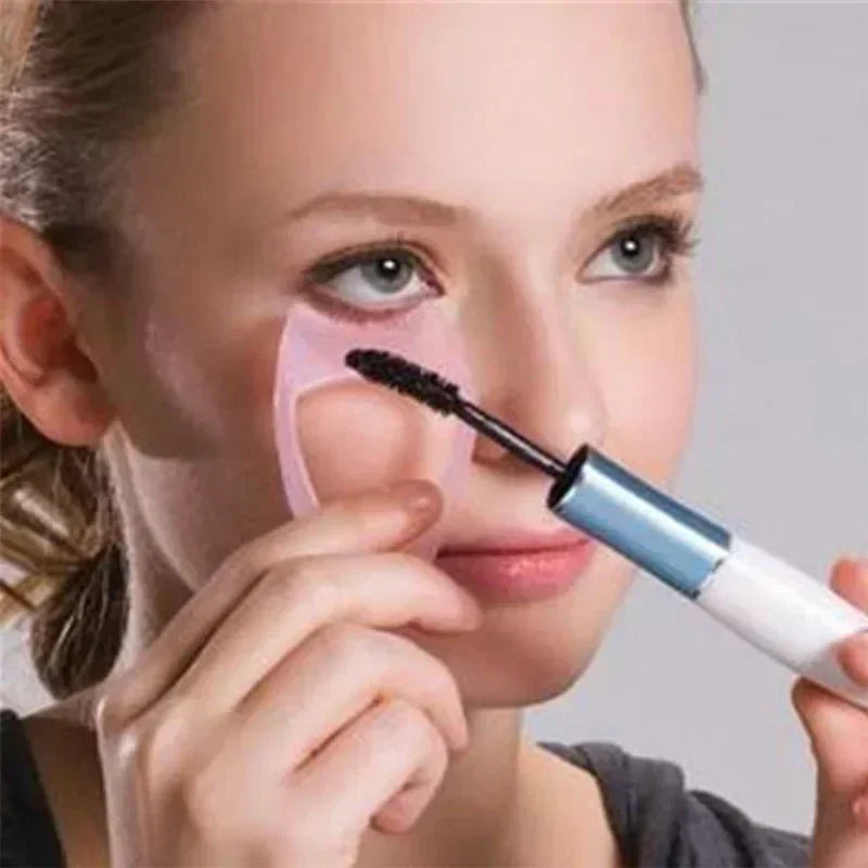 1 Plastic Portable Mascara Shield Applicator Eyelash Guide Aids Eye Qme