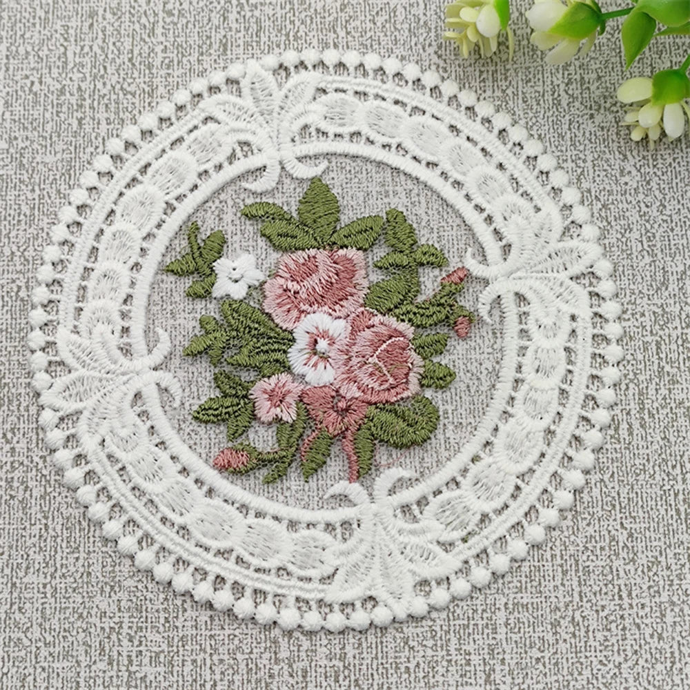 12cm Vintage Lace Coaster Placemat Embroidery Craft Bowls Coffee Cups Coaster European Style Fabric Anti-Scald Table Plate Mat Qme 12 x 12cm White