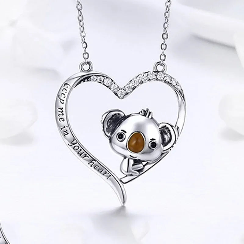 Design Sense Cute Koala Heart Cartoon Pendant Necklace Gift of Fashion Jewelry Girlfriend's Anniversary Leisure Banquet Jewelry Qme