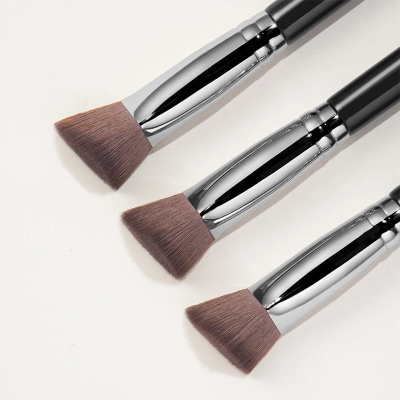 Wooden Handle Foundation Concealer Brush Triangle Premium Contour Qme