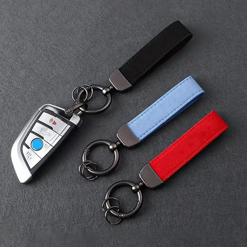 Leather Car Keychain, High-End Car Metal Key, Suede Pendant, Leather Ornament Metal Car Keychain Ring Accessories Qme