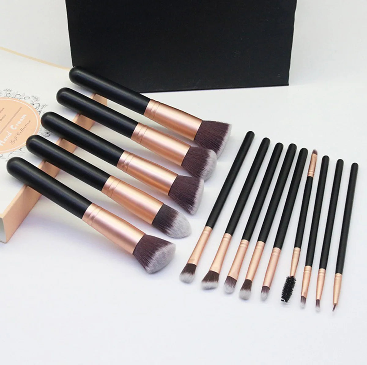 Makeup Brushes Soft Fluffy Foundation Blush Eyeshadow Blending Female Qme
