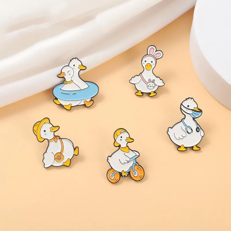 Cute Animal Enamel Pins Duck Goose Brooches Bicycle Doctor Metal Badges Lapel Clothes Funny Kids Friend Jewelry Gifts Wholesale Qme