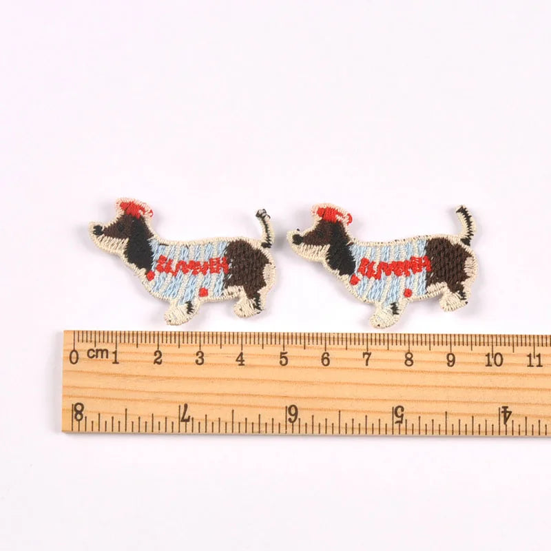 10pcs mix colors Multiple designs sausage dogs cloth patch For Clothing Headwear Bags Decoration Sewing Accessories Qme 1