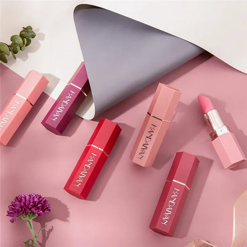 6 Colors Matte Waterproof Long Lasting Velvet Lipstick Sexy Red Nude Pigments Makeup Profissional Lip Make Up Lipstick Cosmetic Qme