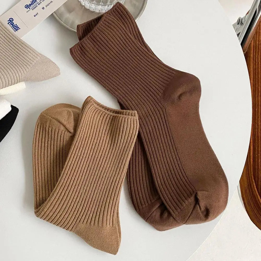 5 Pairs Of New Japanese Socks Set Solid Color Women's Casual Cotton Socks Autumn Simple Women's Medium Length Socks Qme