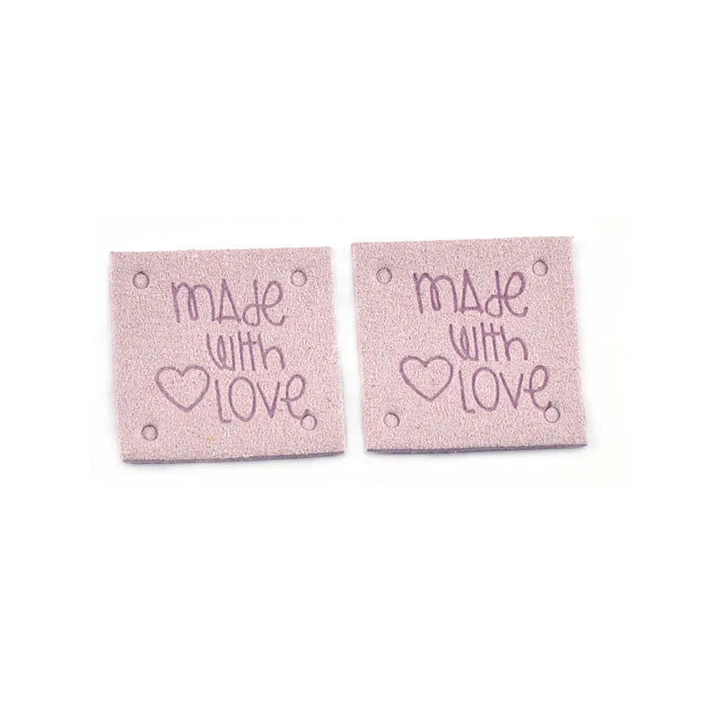 20Pcs 2.5cm Colorful Square Leather Letter Embossed Labels For Garments Bag Handmade Accessories Sewing Clothes Decoration c4015 Qme 10-20Pcs