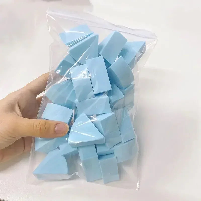 30pcs/bag Triangle Soft Makeup Sponge Face Foundation Concealer Cream Powder Blend Smearing Puff Cosmetic Tools Qme Blue