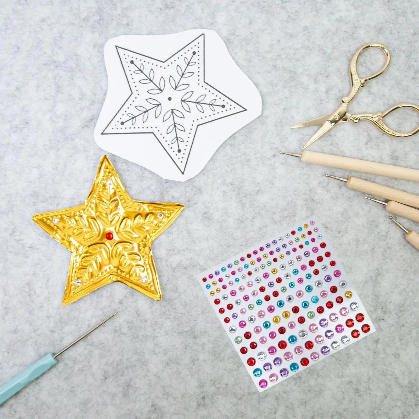 Foil Cardstock Metal Embossing Art Kit Silver Gold Shimmer Shiny Embossing Engraving Painting Kit Crafting Art for Kids Adults Qme