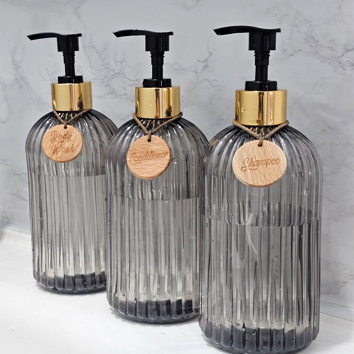 3PCS Elegant Shampoo Conditioner and Body Wash Dispenser Bottle with tags, Ideal for Bathroom Shower Plastic Refillable Bottle Qme