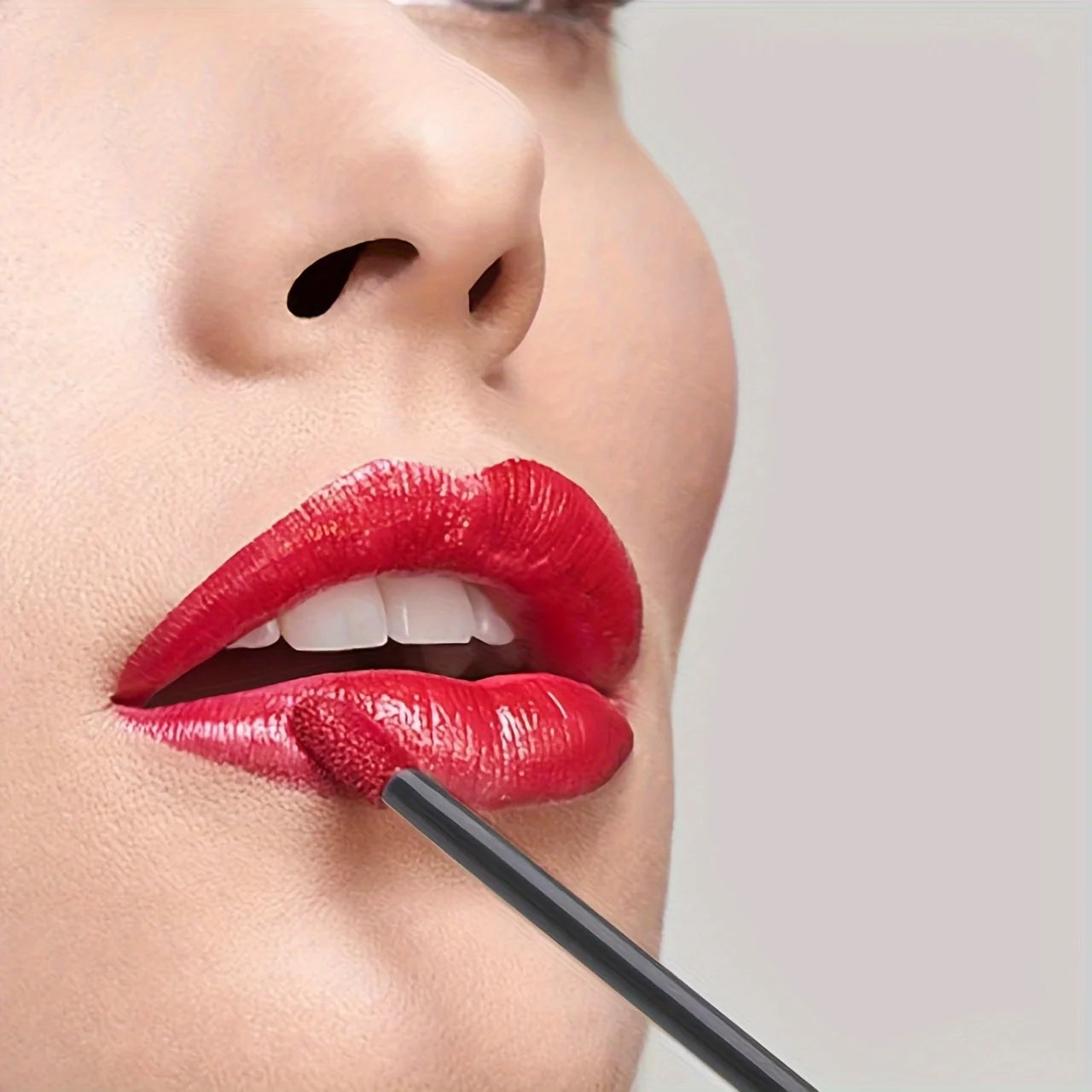Lip brush stick / eyelash brush, eyebrow comb, lipstick applicator and facial mask applicator, odorless, Qme