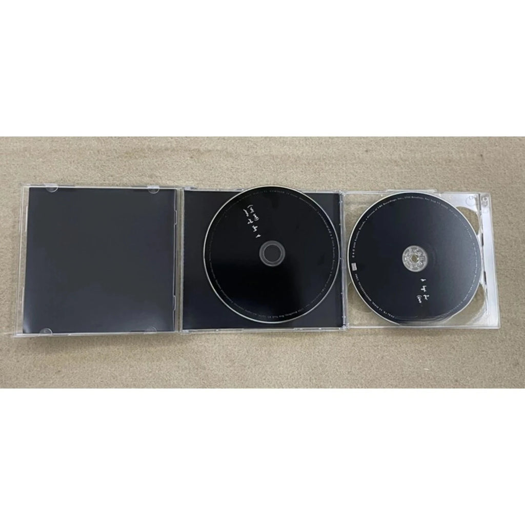 Live Pop Music 2CD Set with Black & White Stage Photography Print, Features Live Vocals & Stage Energy for Live Music Collectors Qme