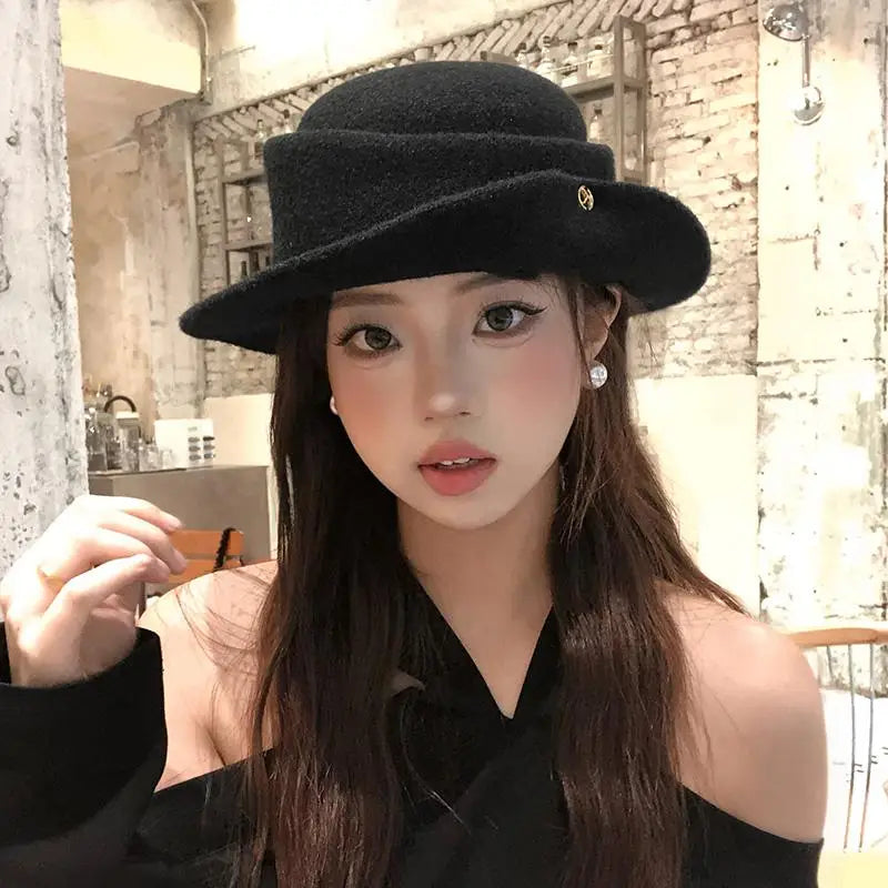 French Hepburn Elegant Black Hat Women's Autumn Winter Rolled Edge Qme