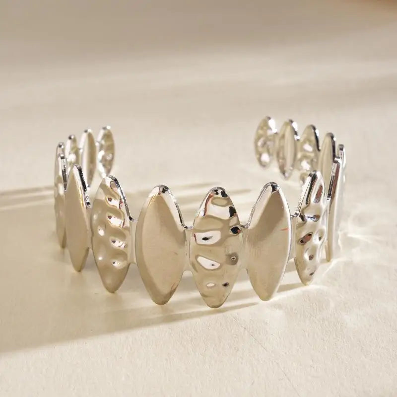 Vintage Ginkgo Leaf Butterfly Open Cuff Bangle Gold Silver Wide Statement Bracelet For Women Boho Party Jewelry Qme A8