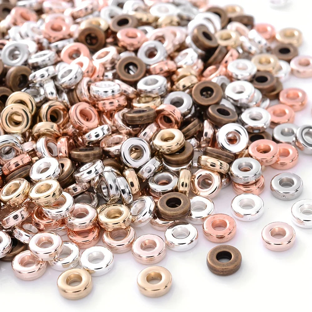 Flat round beads, loosely spaced beads, suitable for DIY bracelets, necklaces, earrings, and jewelry imitation products. Qme