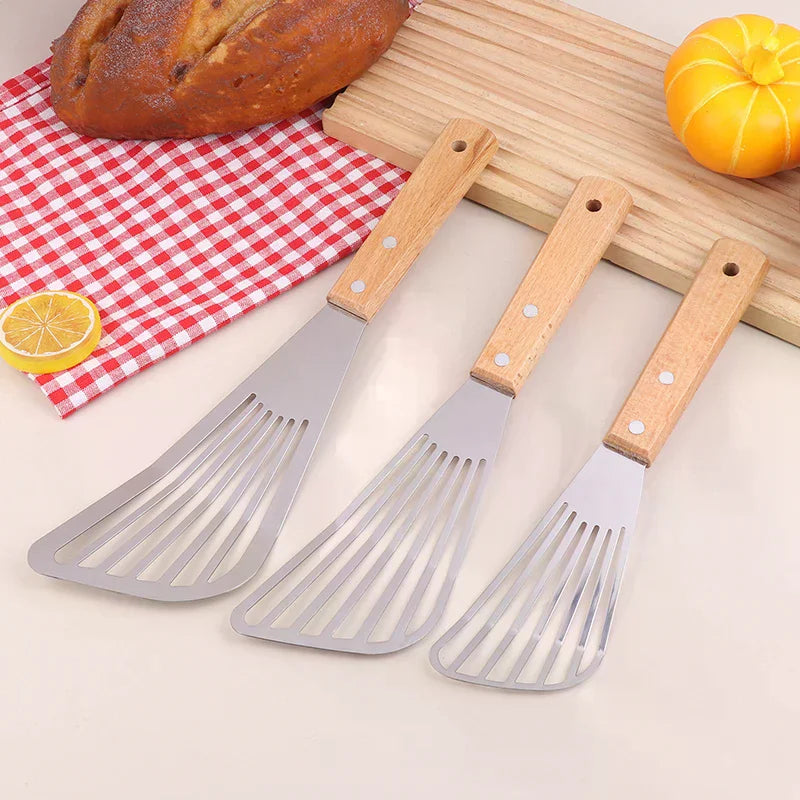 Stainless Steel Slotted Turner Fish Frying Shovel With Wooden Handle Fan-shaped Shovel Household High-temperature Frying Shovel Qme