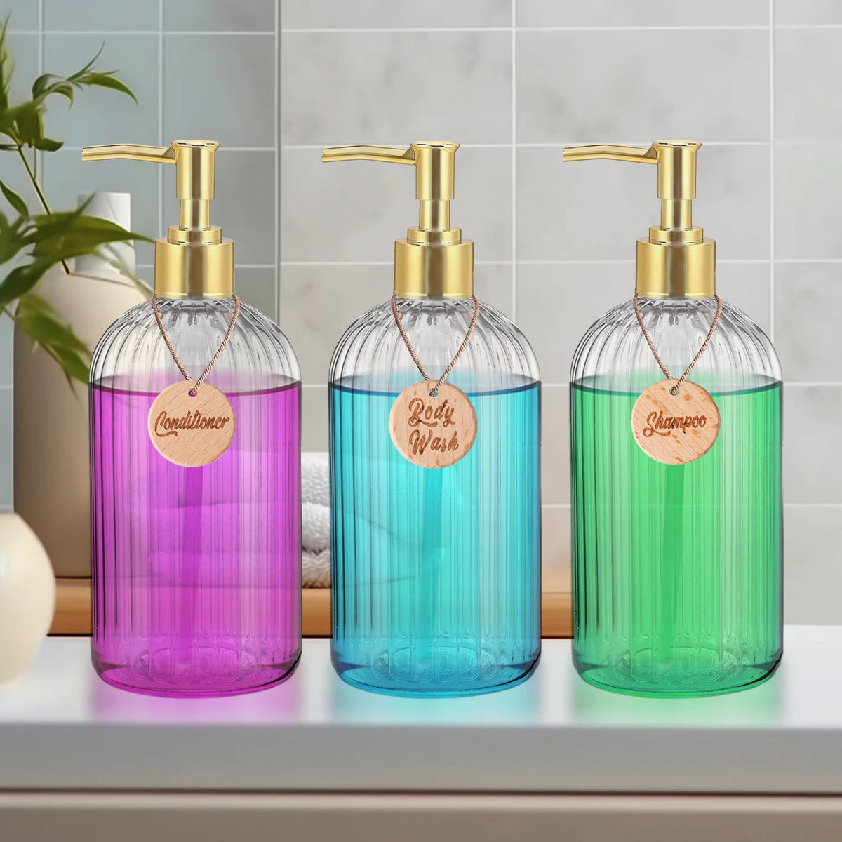Set of 3 Refillable Shampoo and Conditioner Bottles, 16.9oz/500ml Elegant Guest Room Decoration Shampoo Dispenser with Gold Pump Qme