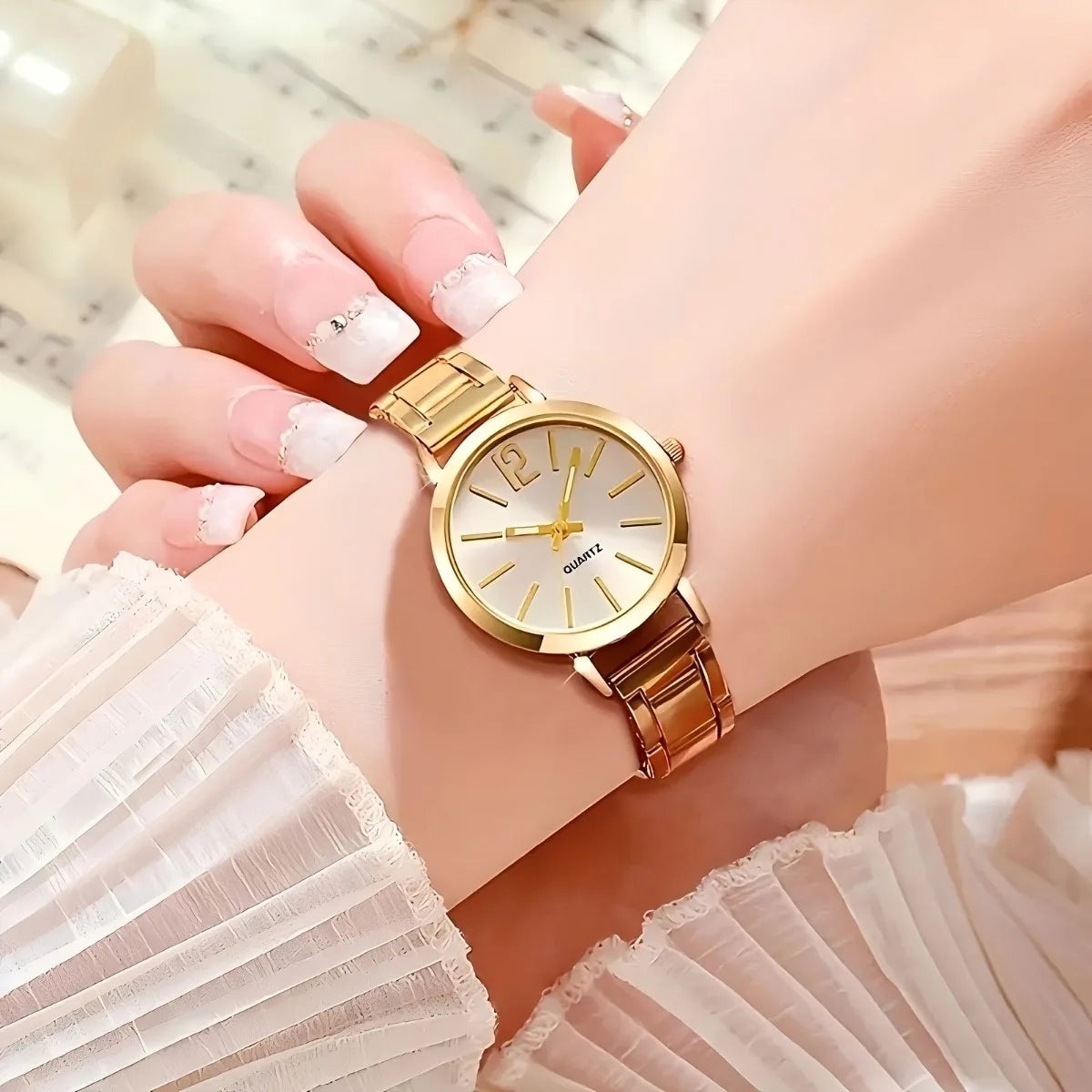 6pcs/set Bracelet Watch Fashion Narrow Strap Gold Steel Strap Quartz Watch Female Student Dial Fashion Set（Without Box） Qme