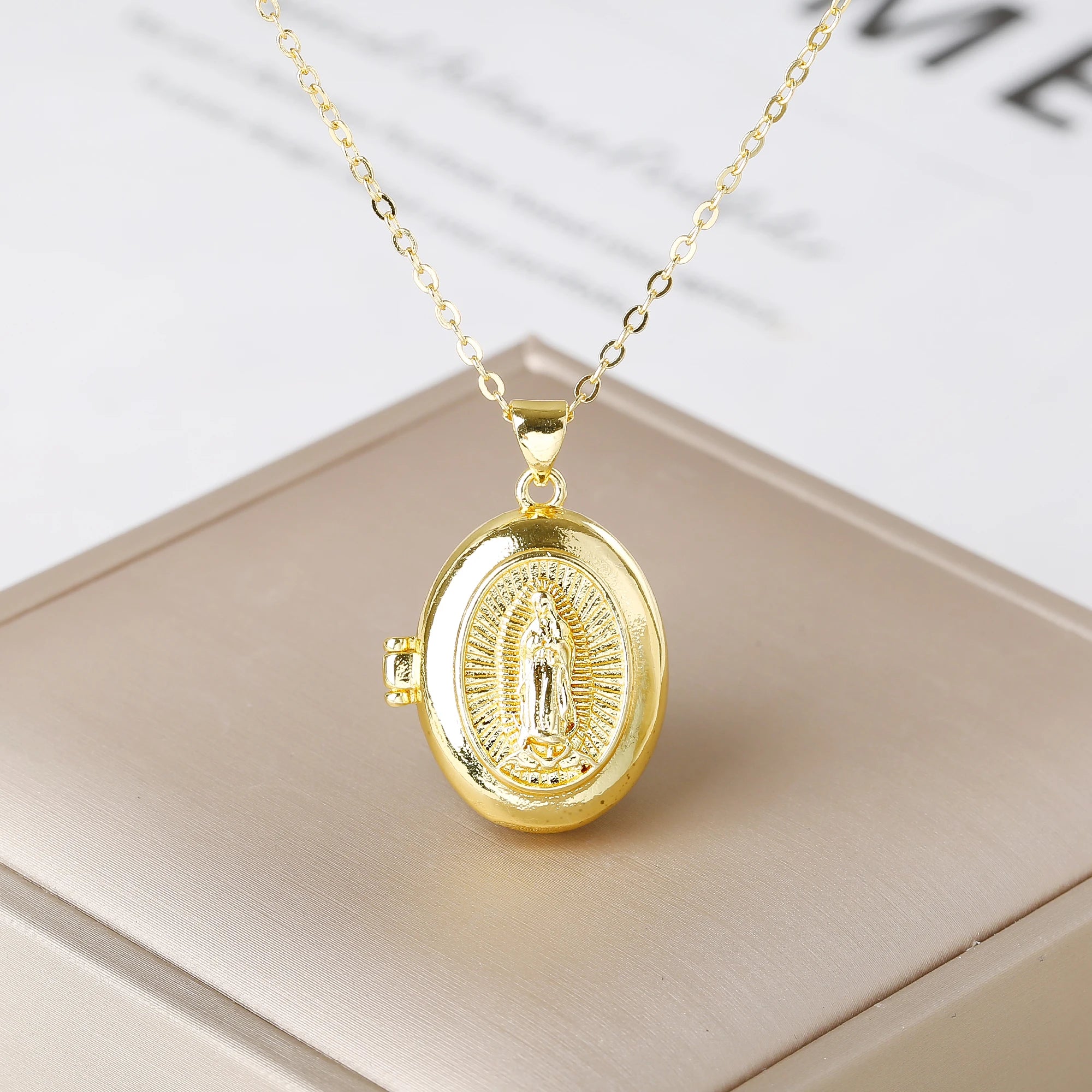 New Trendy Openable Religious Virgin Mary Saint Jude Zircon Photo Box Pendant Necklace for Female Male Daily Party Jewelry Qme 7