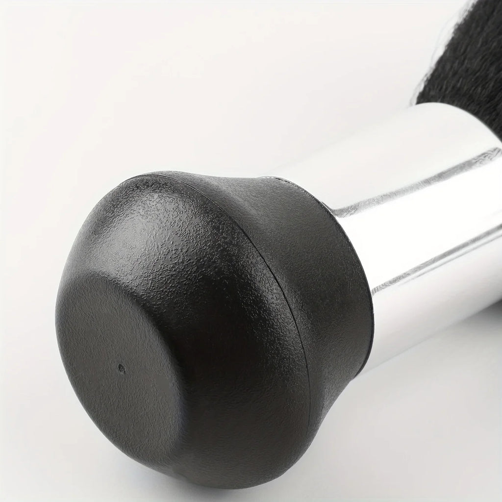 Hair grooming tools, including combs for combing hair, professional hair grooming tools, and items for hair salons. Qme