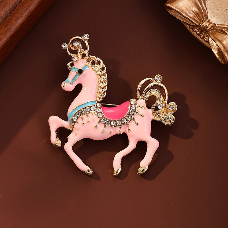 Classic Horse Brooches For Women Zodiac Animal Lapel Pins Casual Party Accessories New Year Gifts Friends Qme A19