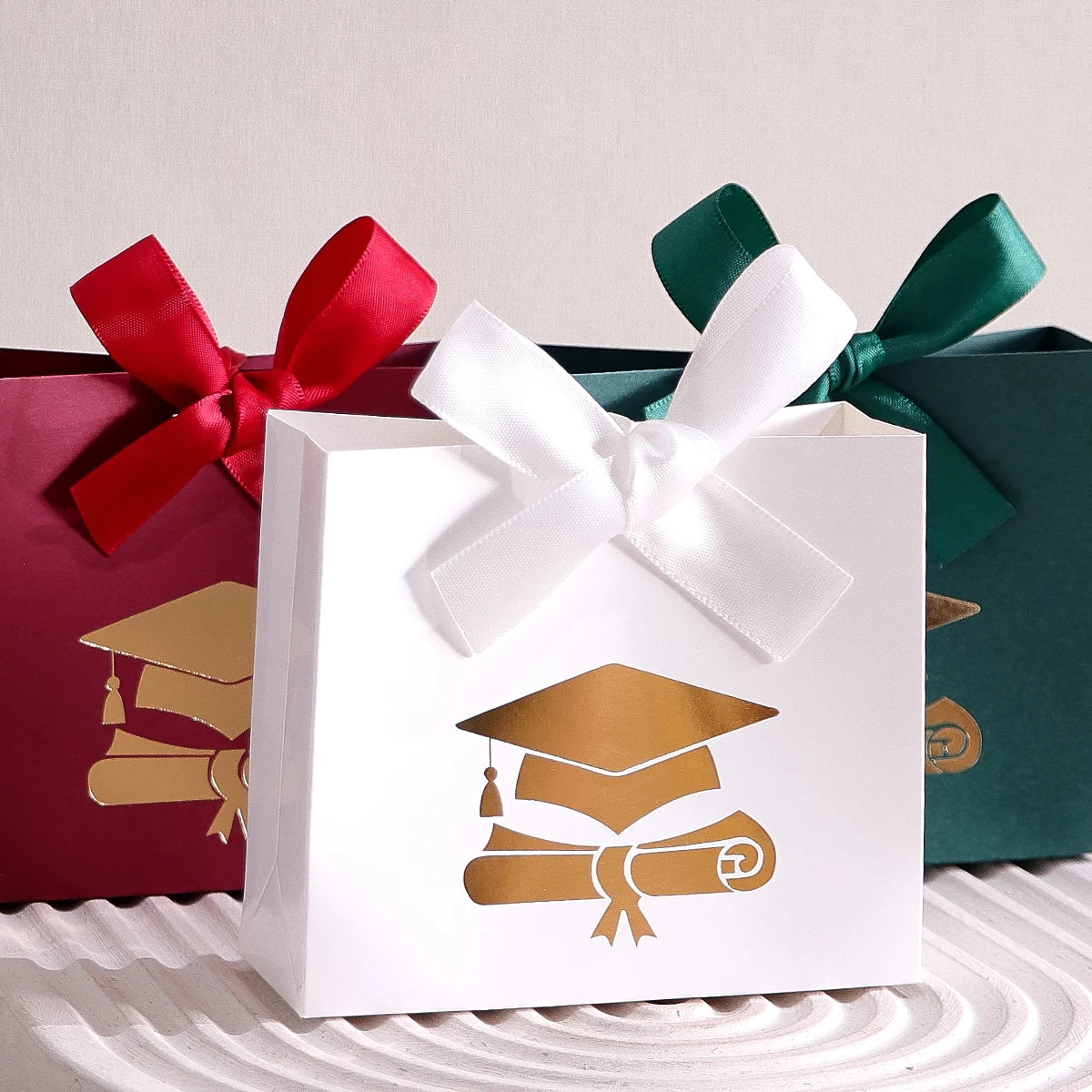 5 Pieces Doctoral Cap Design Candy Favor Boxes | Graduation Party Decorations and Favors Celebrate the Joy of Graduation Season! Qme