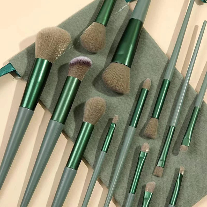 8 Fluffy Professional Makeup Brush Kabuki Eyeshadow Foundation Powder Qme