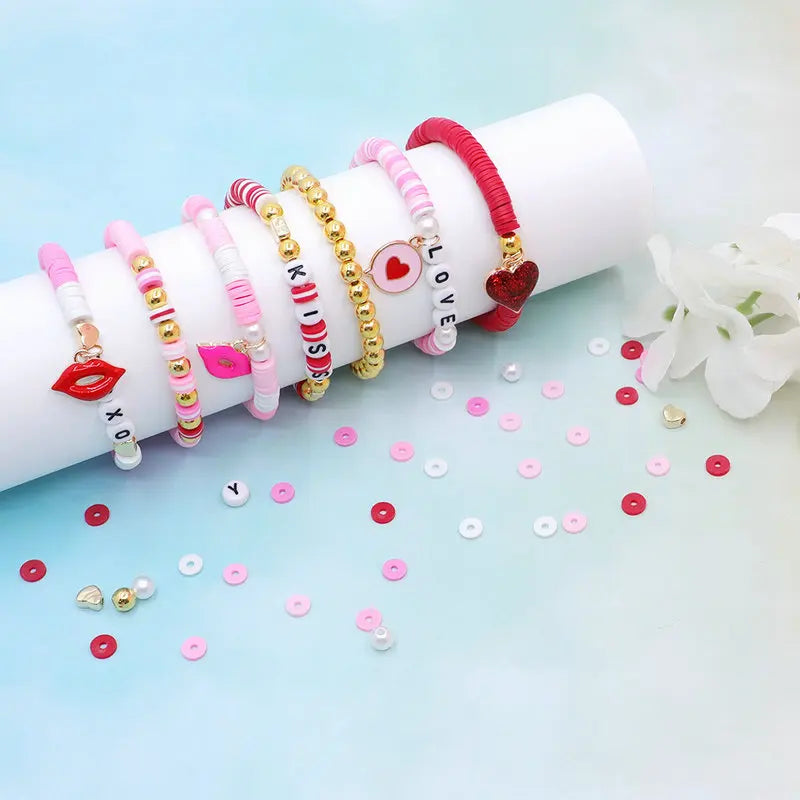Valentine Day Clay Beads Kit Flat Round Disc Heishi Polymer Clay Beads with Letter Beads & Charms for Friendship Bracelet Making Qme