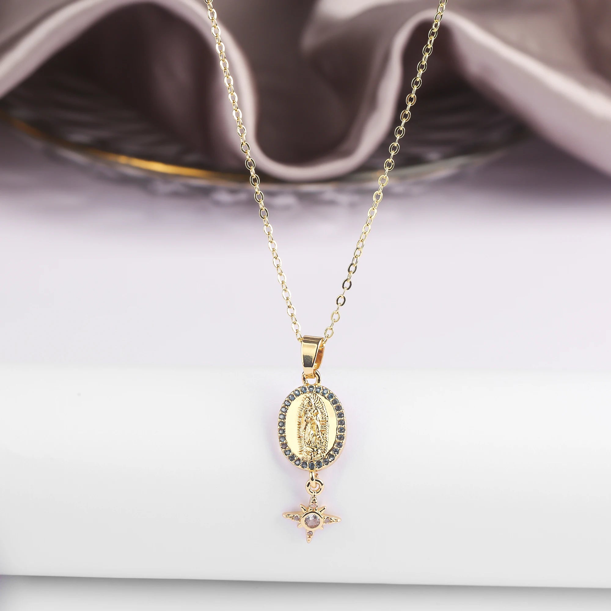 6 Color New Design Cute Female Crystal Zircon Necklace Classic St. Jude Cross Pendant Necklace For Women Men Party Jewelry Gifts Qme Style 6