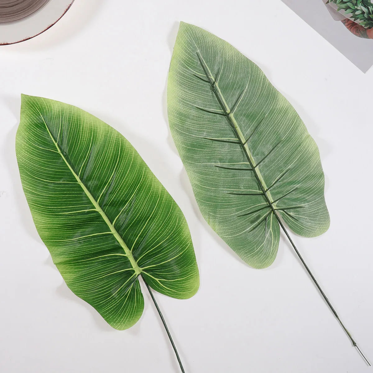 2Pcs Artificial Green Leaves with Flexible Steel Stem for Home Party Jungle Theme Decor Photo Prop Premium Plastic Fabric Faux Qme