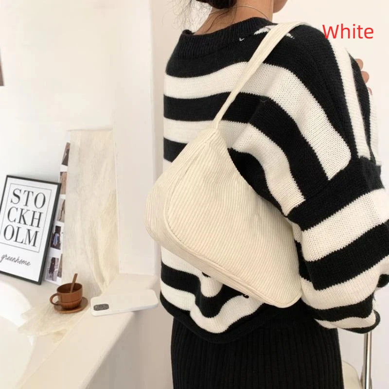 Corduroy Underarm Bag for Women: Solid Color Simple Western Style Spring/Summer Small Square Shoulder Bag for Casual Outfits Qme A2