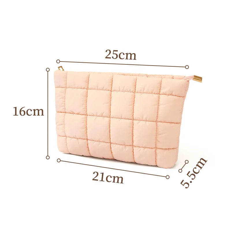 A New cute plush cosmetic bag, travel skin care product storage bag, high-looking female mobile phone large capacity storage bag Qme pink