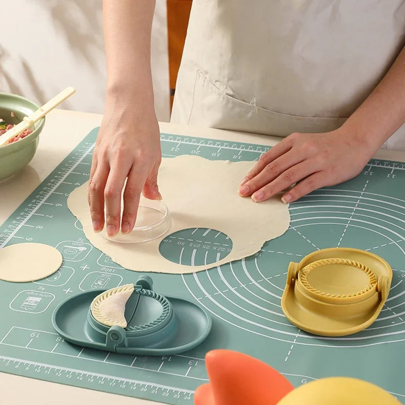 3 in 1 Multifunctional Dumplings Maker DIY Kit Jiaozi Mould Wrapper Presser Cooking Accessories Dumplings Tools Kitchen Gadgets Qme