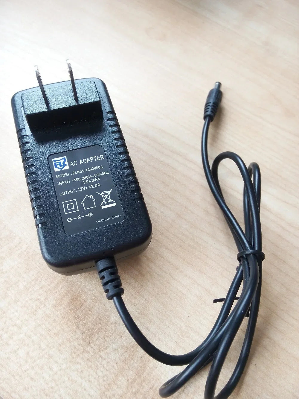 ESCAM AC100V-240V / DC12V 2A Output Power Adaptor 50/60HZ, Wall Charger DC 5.5mm x 2.1mm EU/AU/UK/US Plug for CCTV Camera free Qme