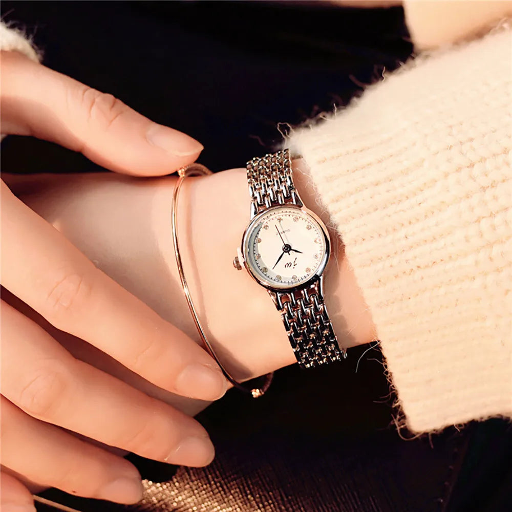 Female Exquisite And Compact Business Alloy Stainless Steel Band Quartz Watch Fashion And Casual Small Dial Delicate Wristwatch Qme
