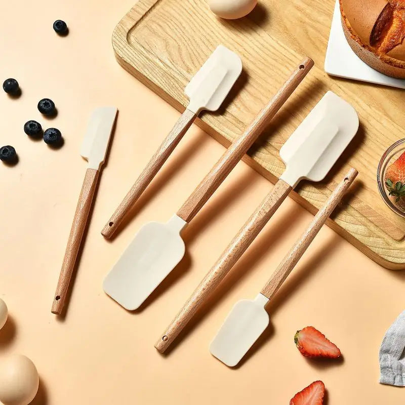 Wooden Handle Baking Pastry Scraper Blenders Non-stick Kitchen Qme