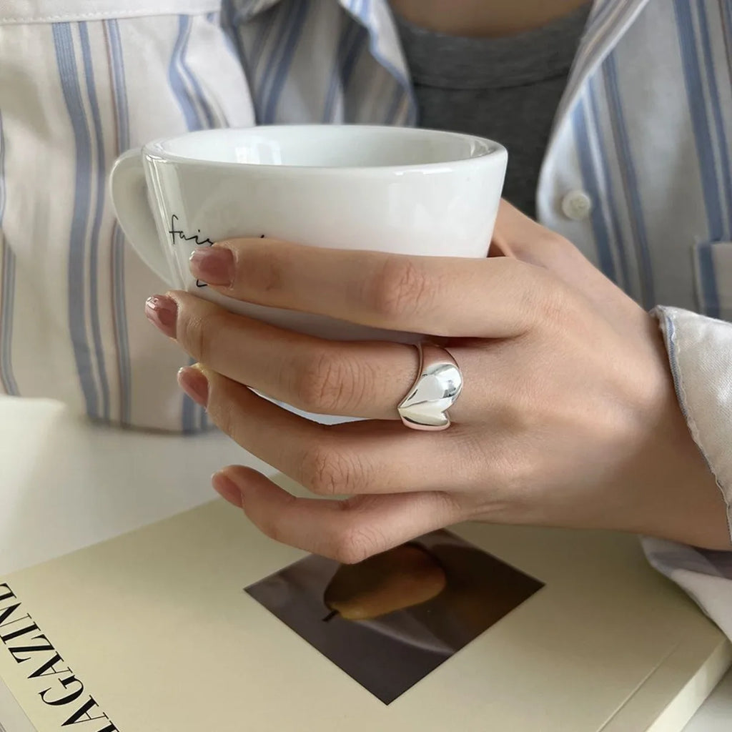 New Simple Smooth Metal Personality Heart Rings for Women Men Y2K Trendy Ring Elegant Party Jewelry Couple Gifts Versatile Qme