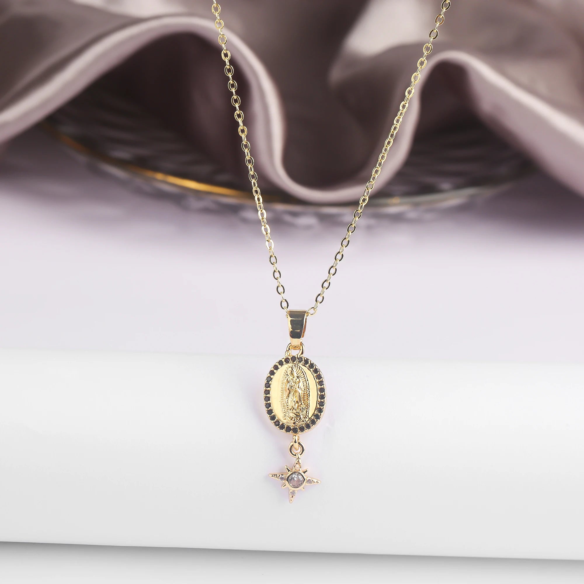 6 Color New Design Cute Female Crystal Zircon Necklace Classic St. Jude Cross Pendant Necklace For Women Men Party Jewelry Gifts Qme Style 10