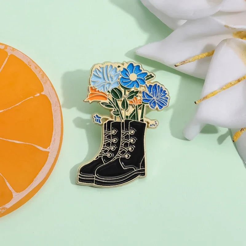 Beautifully Boots Flowers Pot Brooch Enamel Pin Cute Cartoon Shoe Plant Badge Lapel Backpack Fashion Jewelry Gift Wholesale Qme